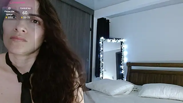 Snapshot of tammycolombia chatting on December 10, 2024, 1:22 am tammycolombia online show from December 10, 2024, 1:22 am