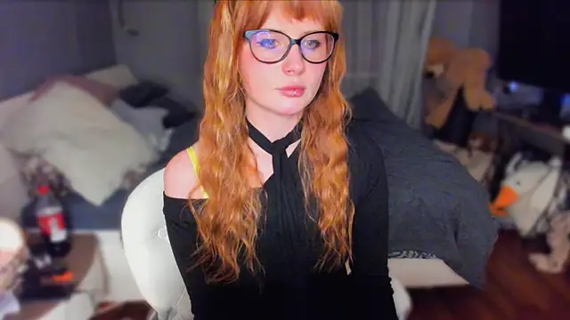 Snapshot of KlementinaBbG chatting on December 14, 2025, 8:36 pm KlementinaBbG online show from December 14, 2025, 8:36 pm