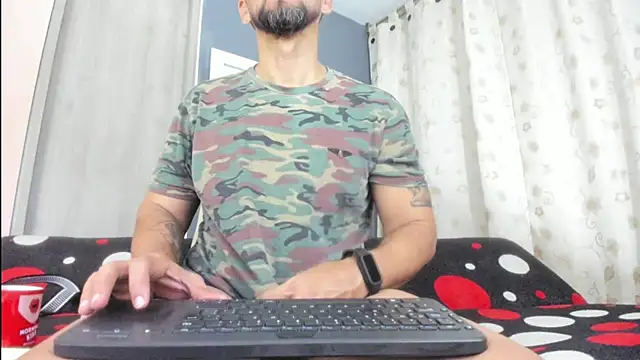 JULESLAKES online show from May 24, 2026, 12:16 pm