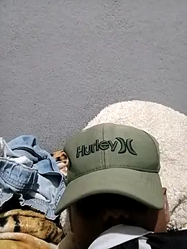 Snapshot of Mailsonp chatting on February 2, 2026, 12:31 am Mailsonp online show from February 2, 2026, 12:31 am