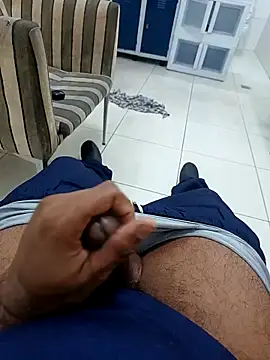 Snapshot of Mailsonp chatting on February 9, 2026, 8:51 pm Mailsonp online show from February 9, 2026, 8:51 pm