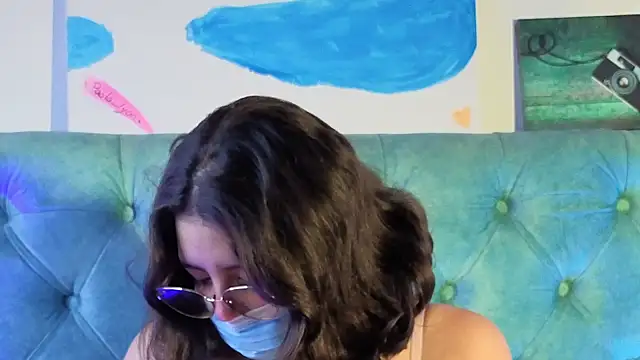 Snapshot of Paola_Lyon_ chatting on February 4, 2026, 6:36 pm Paola Lyon online show from February 4, 2026, 6:36 pm