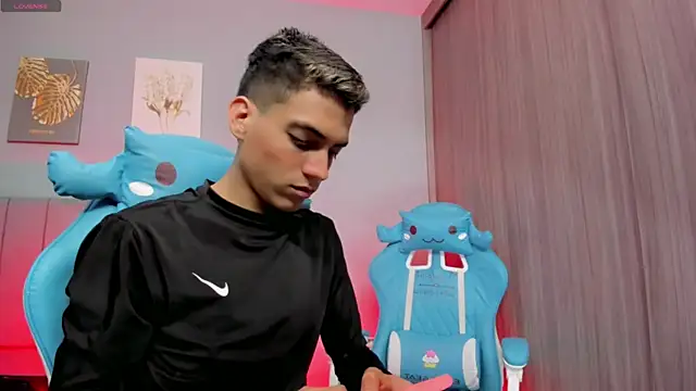 Snapshot of jake_and_joaquin chatting on February 26, 2025, 8:36 pm jake and joaquin online show from February 26, 2025, 8:36 pm
