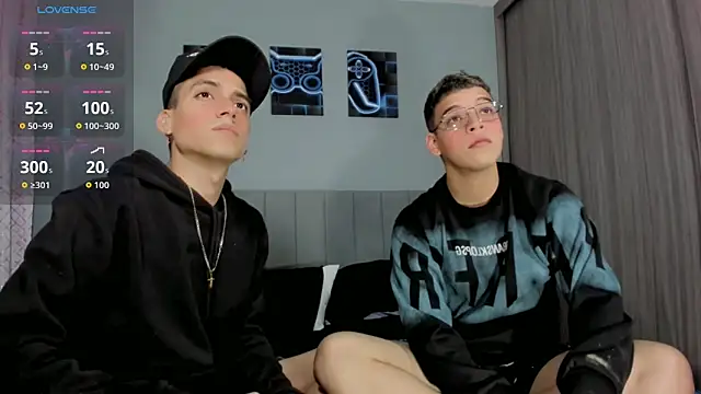Snapshot of jake_and_joaquin chatting on October 5, 2025, 5:53 am jake and joaquin online show from October 5, 2025, 5:53 am
