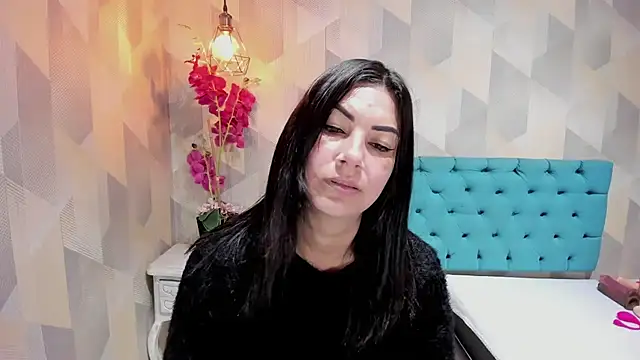 AdaFawxx online show from March 4, 2026, 4:31 am