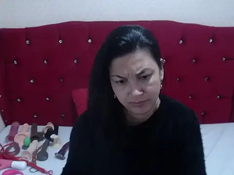 Snapshot of AdaFawxx chatting on November 11, 2025, 4:18 am AdaFawxx online show from November 11, 2025, 4:18 am