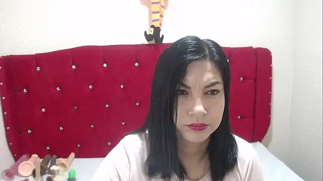 Snapshot of AdaFawxx chatting on October 16, 2025, 4:21 am AdaFawxx online show from October 16, 2025, 4:21 am