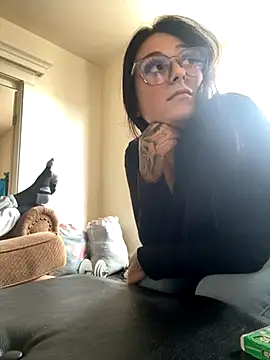 Snapshot of Chloexx69 chatting on October 15, 2025, 2:25 pm Chloexx69 online show from October 15, 2025, 2:25 pm