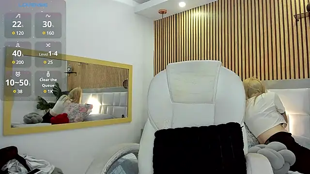 Viktoria Davis online show from December 23, 2024, 10:12 pm