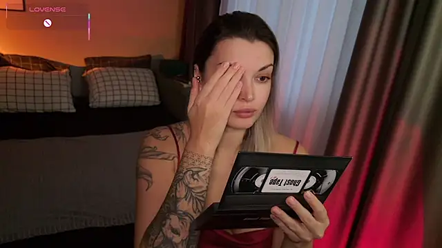 LancasterLady online show from April 9, 2026, 2:23 pm