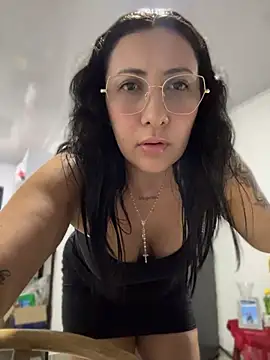 my-kitty online show from May 10, 2026, 2:04 am