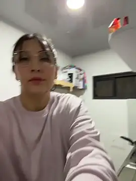 my-kitty online show from May 14, 2026, 12:40 am