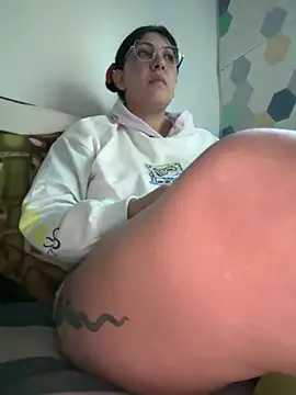 my-kitty online show from April 1, 2026, 10:50 pm