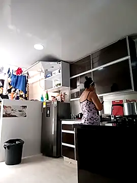 Snapshot of my-kitty chatting on November 21, 2025, 5:56 pm my-kitty online show from November 21, 2025, 5:56 pm