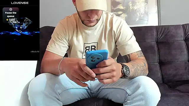 Snapshot of iandygrasso chatting on October 4, 2025, 3:35 pm iandygrasso online show from October 4, 2025, 3:35 pm