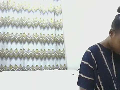 Snapshot of sexy__candyy chatting on July 9, 2026, 3:33 pm sexy candyy online show from July 9, 2026, 3:33 pm