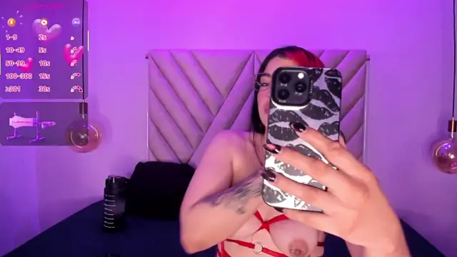 EmmaSwift  online show from November 22, 2025, 2:54 am