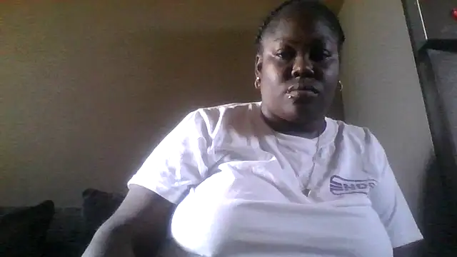 Snapshot of XgeileKutje chatting on February 18, 2026, 10:44 am XgeileKutje online show from February 18, 2026, 10:44 am