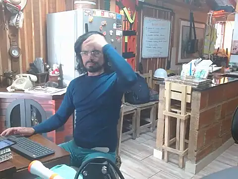 Snapshot of Dr_Pocholate84 chatting on November 12, 2025, 5:28 pm Dr Pocholate84 online show from November 12, 2025, 5:28 pm