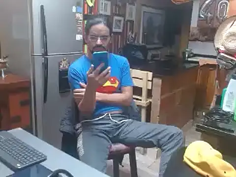 Snapshot of Dr_Pocholate84 chatting on February 26, 2025, 3:14 am Dr Pocholate84 online show from February 26, 2025, 3:14 am