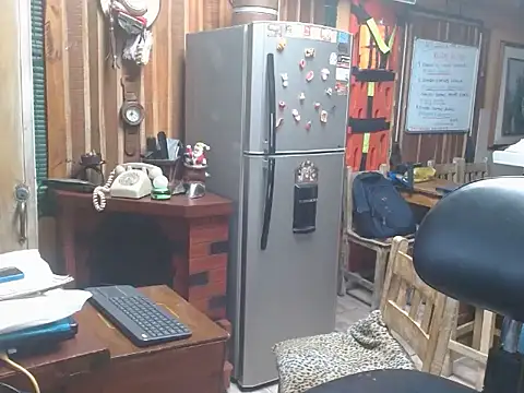 Snapshot of Dr_Pocholate84 chatting on October 7, 2025, 12:11 am Dr Pocholate84 online show from October 7, 2025, 12:11 am