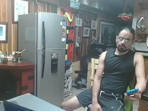 Snapshot of Dr_Pocholate84 chatting on February 22, 2025, 2:28 am Dr Pocholate84 online show from February 22, 2025, 2:28 am