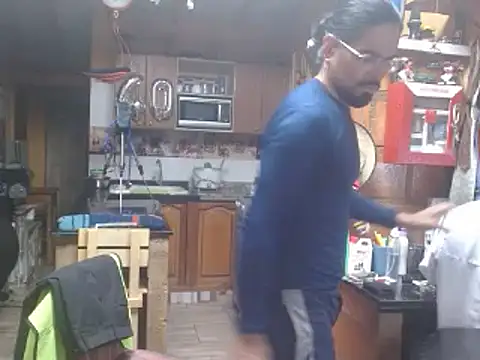 Snapshot of Dr_Pocholate84 chatting on March 1, 2025, 4:37 am Dr Pocholate84 online show from March 1, 2025, 4:37 am