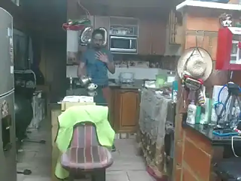 Snapshot of Dr_Pocholate84 chatting on February 20, 2025, 2:29 am Dr Pocholate84 online show from February 20, 2025, 2:29 am