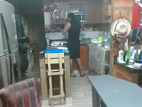 Snapshot of Dr_Pocholate84 chatting on February 12, 2025, 3:40 am Dr Pocholate84 online show from February 12, 2025, 3:40 am