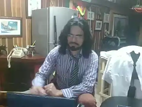 Snapshot of Dr_Pocholate84 chatting on February 20, 2025, 5:33 am Dr Pocholate84 online show from February 20, 2025, 5:33 am