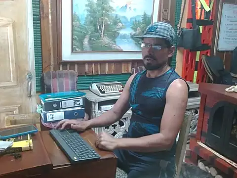 Snapshot of Dr_Pocholate84 chatting on February 11, 2026, 6:41 pm Dr Pocholate84 online show from February 11, 2026, 6:41 pm