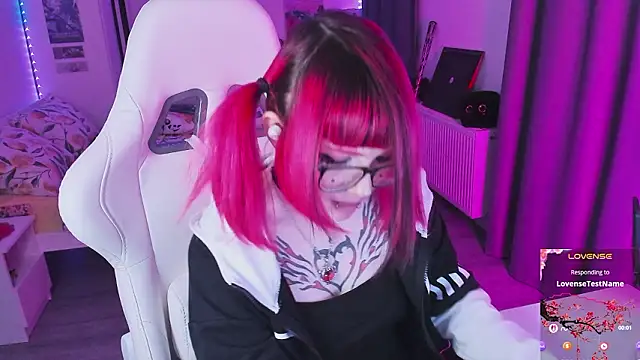 Yumi Youkai online show from March 26, 2026, 8:40 pm