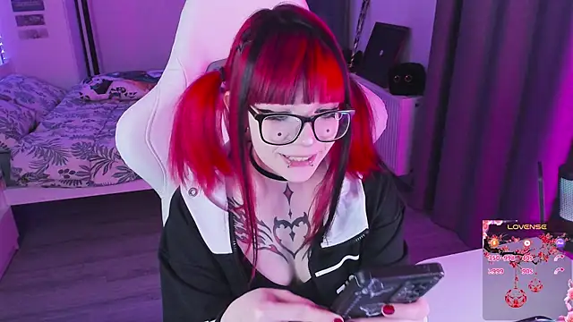 Snapshot of Yumi_Youkai chatting on January 16, 2026, 2:43 pm Yumi Youkai online show from January 16, 2026, 2:43 pm