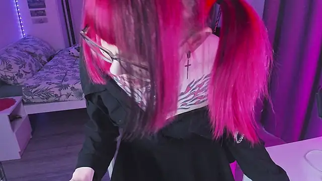 Snapshot of Yumi_Youkai chatting on March 1, 2026, 2:50 pm Yumi Youkai online show from March 1, 2026, 2:50 pm