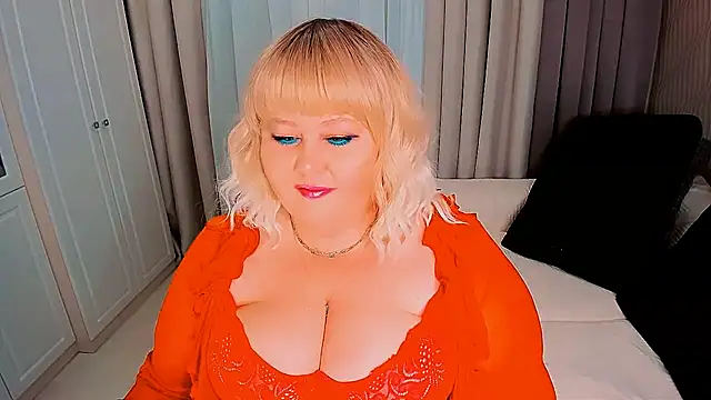 Snapshot of BIGTITSBBW chatting on March 11, 2025, 7:03 pm BIGTITSBBW online show from March 11, 2025, 7:03 pm