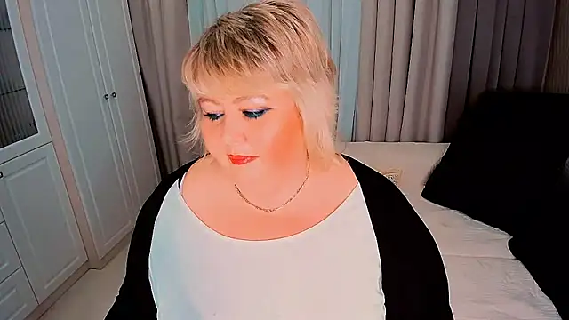 Snapshot of BIGTITSBBW chatting on March 15, 2025, 7:05 pm BIGTITSBBW online show from March 15, 2025, 7:05 pm