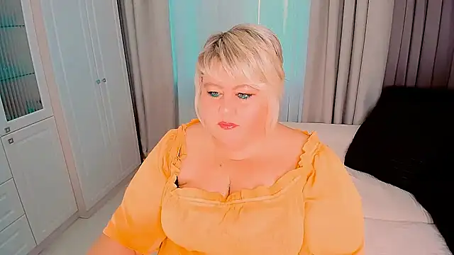 Snapshot of BIGTITSBBW chatting on September 11, 2025, 3:50 am BIGTITSBBW online show from September 11, 2025, 3:50 am