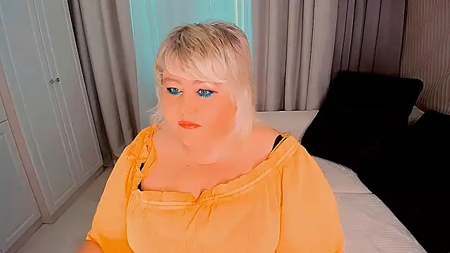 Snapshot of BIGTITSBBW chatting on September 13, 2025, 12:49 pm BIGTITSBBW online show from September 13, 2025, 12:49 pm