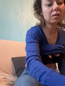 BabyNila online show from October 15, 2025, 6:11 am