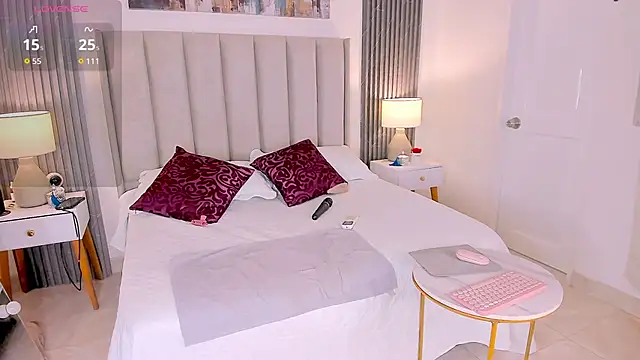 NOVACY-SANTOS online show from November 11, 2025, 9:09 pm