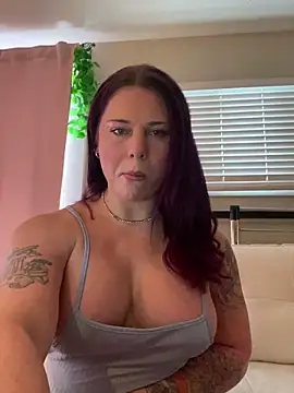 Snapshot of KevieWantsABoobJob chatting on November 21, 2025, 7:13 pm KevieWantsABoobJob online show from November 21, 2025, 7:13 pm