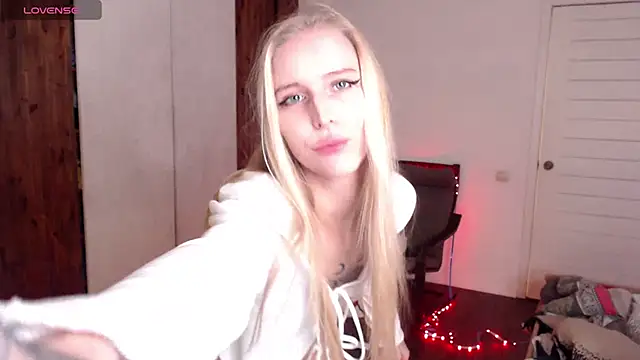 Snapshot of _pinkypay chatting on January 6, 2025, 8:28 pm pinkypay online show from January 6, 2025, 8:28 pm