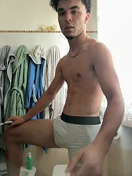 giovanni5281 online show from June 19, 2026, 7:58 am