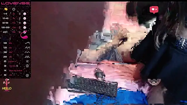Snapshot of luxury_sex_17 chatting on May 18, 2026, 5:40 pm luxury sex 17 online show from May 18, 2026, 5:40 pm