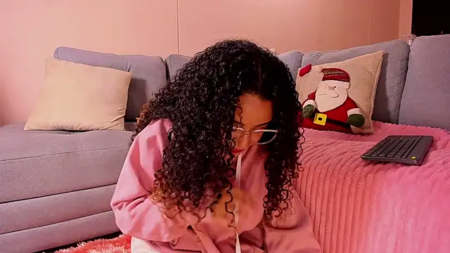 DAHLIA BROWNIE online show from December 17, 2025, 4:28 am