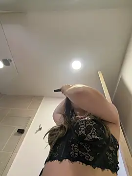 Snapshot of AnnaCastillo_ chatting on February 9, 2026, 8:51 pm AnnaCastillo online show from February 9, 2026, 8:51 pm