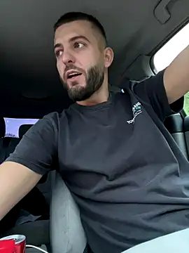 Snapshot of ElChapoGuzman95 chatting on September 29, 2025, 4:41 am ElChapoGuzman95 online show from September 29, 2025, 4:41 am