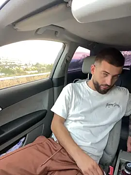 Snapshot of ElChapoGuzman95 chatting on October 10, 2025, 4:57 am ElChapoGuzman95 online show from October 10, 2025, 4:57 am