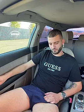 Snapshot of ElChapoGuzman95 chatting on October 25, 2025, 6:23 am ElChapoGuzman95 online show from October 25, 2025, 6:23 am