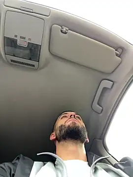 Snapshot of ElChapoGuzman95 chatting on October 1, 2025, 5:45 am ElChapoGuzman95 online show from October 1, 2025, 5:45 am